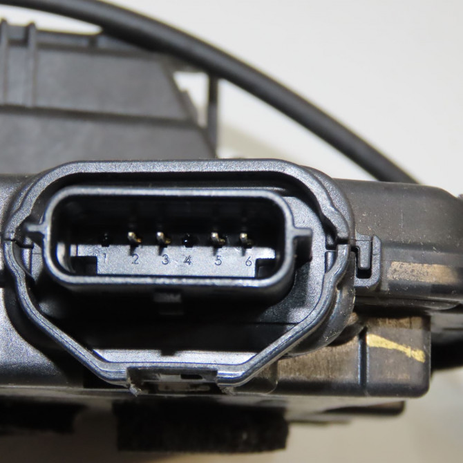 Serrure porte ard occasion RENAULT CAPTUR Phase 1 02-2013->... 1.2i 118 16V 805027072R 7