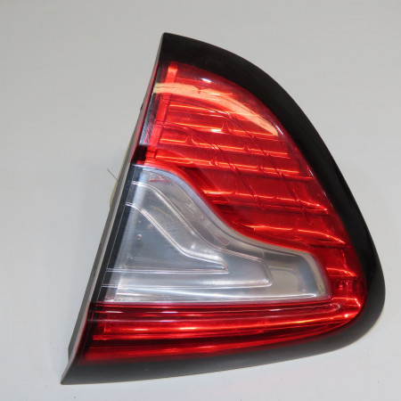 Feu arrière intérieur droit occasion RENAULT CAPTUR Phase 1 02-2013->... 1.2i 118 16V 265501712R