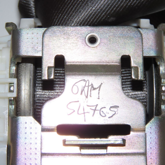 Ceinture arrière gauche occasion RENAULT CLIO III phase 2 ESTATE 03-2009->12-2014 1.5 DCI 85ch 8200683954 5