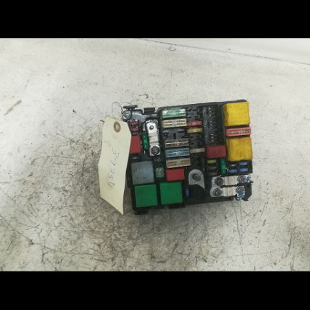 Platine fusible av occasion PEUGEOT 208 Phase 2 04-2015->... 1.6 BLUE HDI 100ch