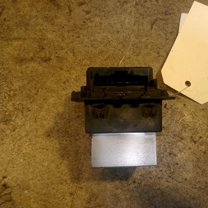 Resistance de chauffage occasion RENAULT CLIO III phase 2 ESTATE 03-2009->12-2014 1.5 DCI 85ch 2