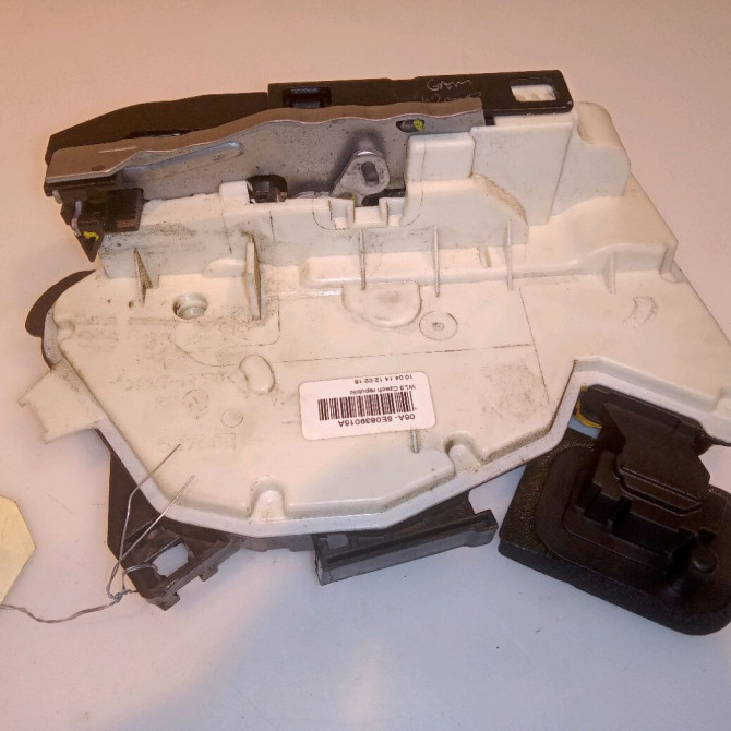 Serrure porte ard occasion SKODA YETI 5K4839016AF 2