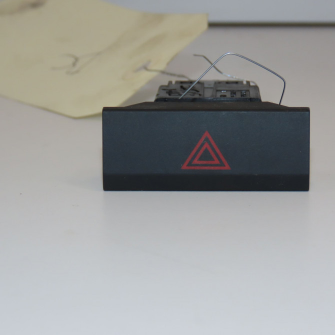 Bouton de warning occasion SEAT ATECA Phase 1 06-2016->... 5F0953235B1QB 1