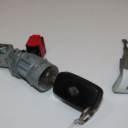 Kit serrures + antivol occasion RENAULT CLIO III Phase 2 03-2009->12-2014 1.5 DCI 75ch 7701208784