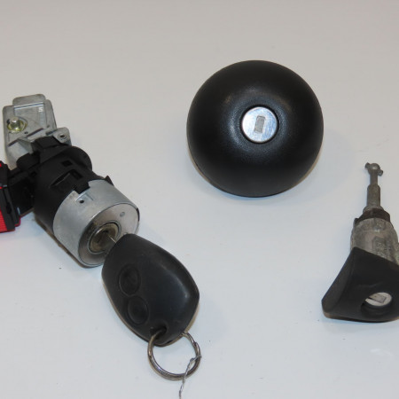 Kit serrures + antivol occasion RENAULT CLIO III Phase 2 03-2009->12-2014 1.5 DCI 75ch 7701208784