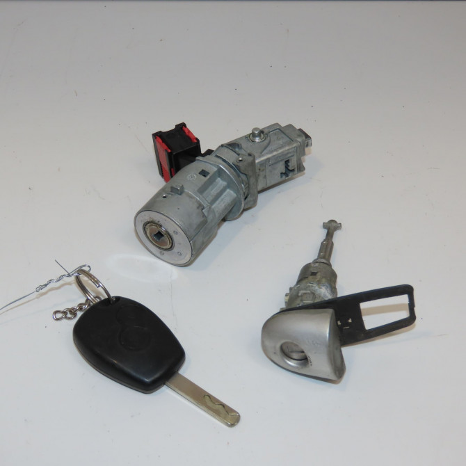 Kit serrures + antivol occasion RENAULT CLIO III Phase 1 09-2005->03-2009 1.5 DCI 70ch 7701208784 1