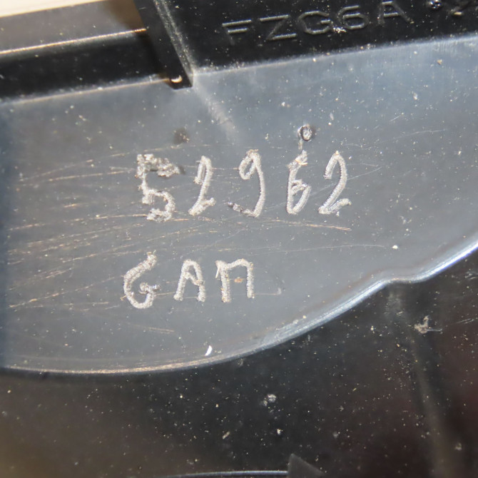 Feu brouillard central arrière occasion FORD MUSTANG VII phase 1 06-2015->... 4