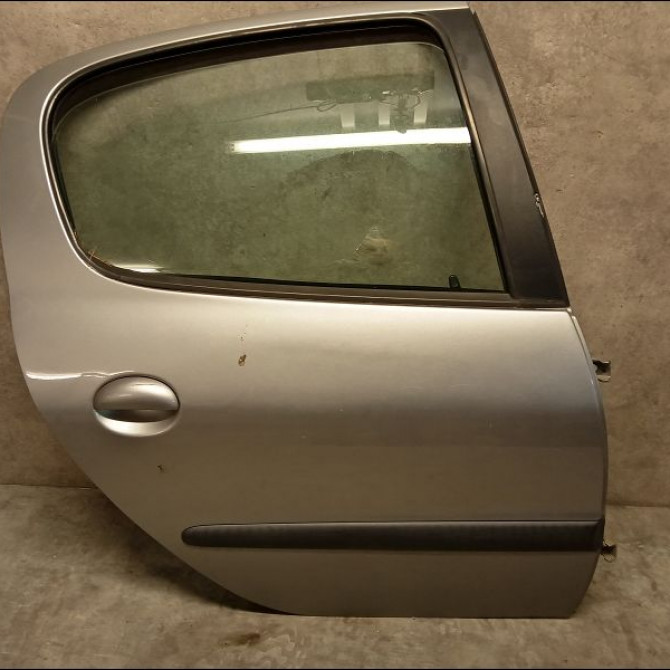 Porte arrière droite occasion PEUGEOT 206 Phase 1 09-1998->03-2009 1.4i 9008A5 1