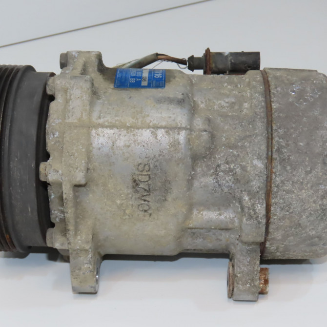 Compresseur air conditionne occasion VOLKSWAGEN SHARAN I Phase 2 06-2000->12-2003 1.9 TDI 130ch 7M3820803C 3