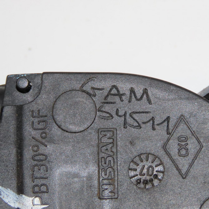 Serrure porte arg occasion RENAULT LAGUNA III Phase 1 10-2007->10-2010 2.0 DCI 150ch 825010003R 6