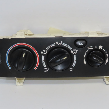 Commande de chauffage occasion RENAULT SCENIC I Phase 1 09-1996->08-1999 1.9 DTI 100ch 7701047440