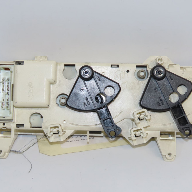 Commande de chauffage occasion RENAULT SCENIC I Phase 1 09-1996->08-1999 1.9 DTI 100ch 7701047440 2