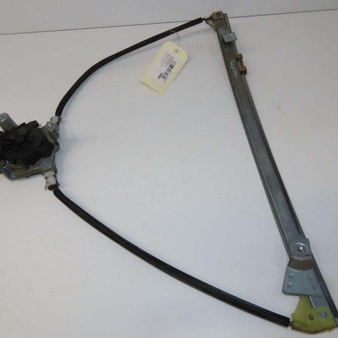 Mecanisme+moteur leve-glace avg occasion RENAULT SCENIC I Phase 1 09-1996->08-1999 1.9 DTI 100ch 7700838592 2