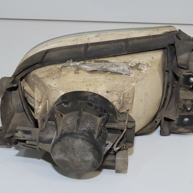 Phare antibrouillard avant gauche occasion RENAULT SCENIC I Phase 1 09-1996->08-1999 1.9 DTI 100ch 7701040680 2