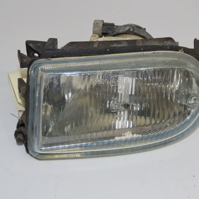 Phare antibrouillard avant droit occasion RENAULT SCENIC I Phase 1 09-1996->08-1999 1.9 DTI 100ch 7701040681 1