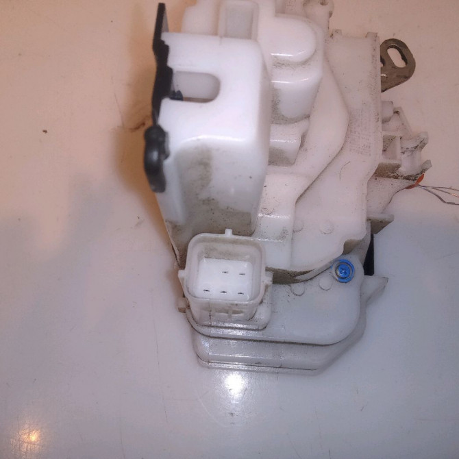 Serrure porte avd occasion PEUGEOT BIPPER 1672007580 3