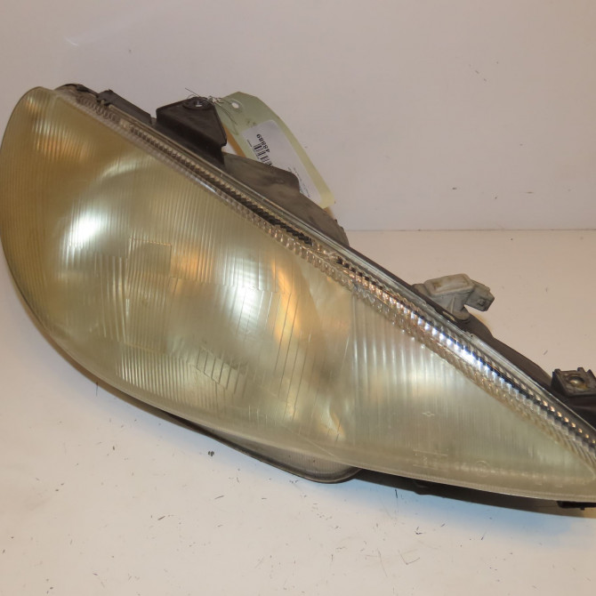 Phare droit occasion PEUGEOT 206 Phase 1 09-1998->03-2009 2.0 HDI 6205S7 1
