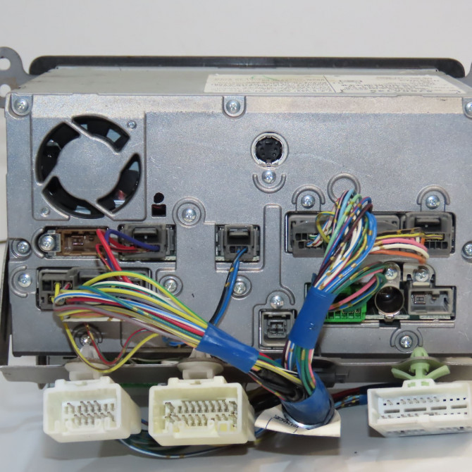 Autoradio occasion CITROEN C-CROSSER Phase 1 04-1995->04-1999 2.2 HDI 160ch 2