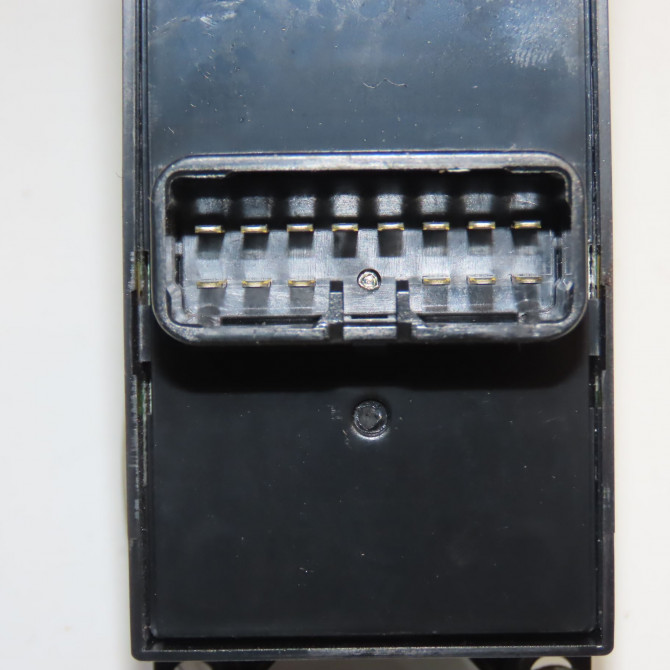 Commande lève-glace porte avant gauche occasion CITROEN C-CROSSER Phase 1 04-1995->04-1999 2.2 HDI 160ch 6590X0 3