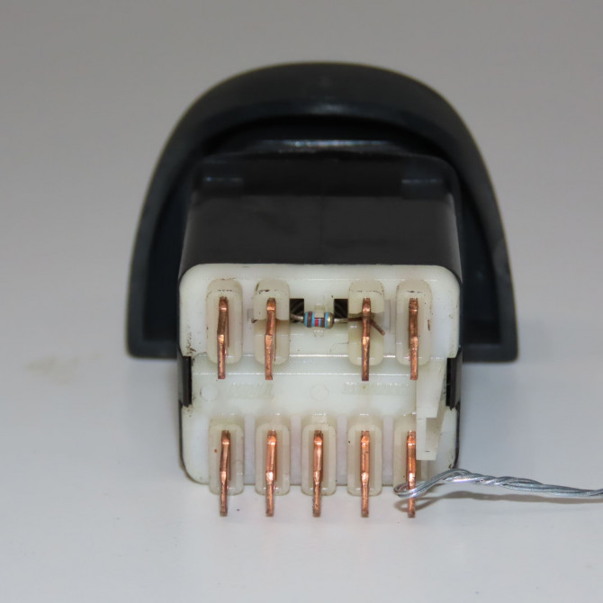 Bouton de warning occasion RENAULT SCENIC I Phase 1 09-1996->08-1999 1.9 DTI 100ch 7700435536 2