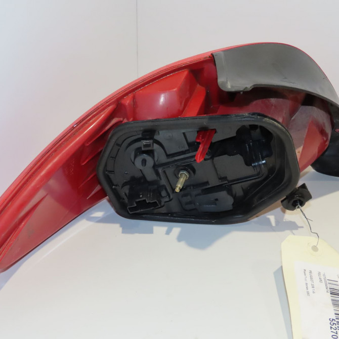 Feu arrière droit occasion PEUGEOT 206 Phase 1 09-1998->03-2009 1.4i 6351P1 2