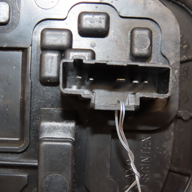 Feu arrière droit occasion PEUGEOT 206 Phase 1 09-1998->03-2009 1.4i 6351P1 3