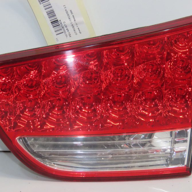 Feu arrière intérieur droit occasion CITROEN C-CROSSER Phase 1 04-1995->04-1999 2.2 HDI 160ch 6351EJ 1