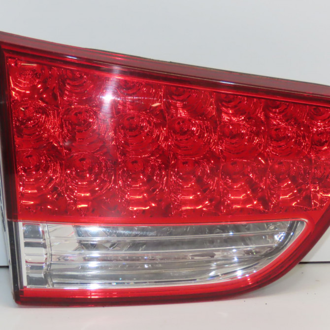 Feu arrière interieur gauche occasion CITROEN C-CROSSER Phase 1 04-1995->04-1999 2.2 HDI 160ch 6350EK 1