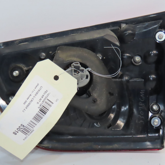 Feu arrière interieur gauche occasion CITROEN C-CROSSER Phase 1 04-1995->04-1999 2.2 HDI 160ch 6350EK 2