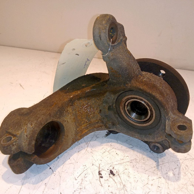 Moyeu avd occasion PEUGEOT 207 Phase 1 04-2006->06-2013 1.4 HDI 70ch 330785 2