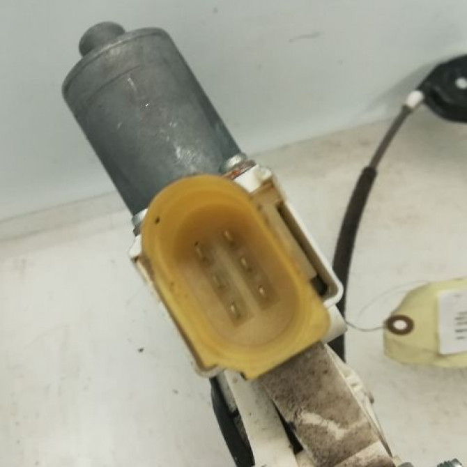 Mecanisme+moteur leve-glace avg occasion B.M.W. SERIE 1 I Phase 1 05-2004->12-2006 51337138465 3