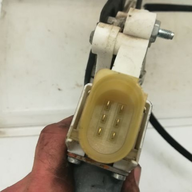 Mecanisme + moteur lève-glace avant droit occasion B.M.W. SERIE 1 I Phase 1 05-2004->12-2006 51337138466 2