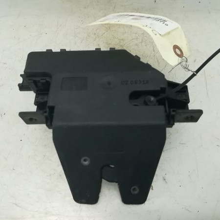 Serrure hayon occasion B.M.W. SERIE 1 I Phase 1 05-2004->12-2006 51247840617