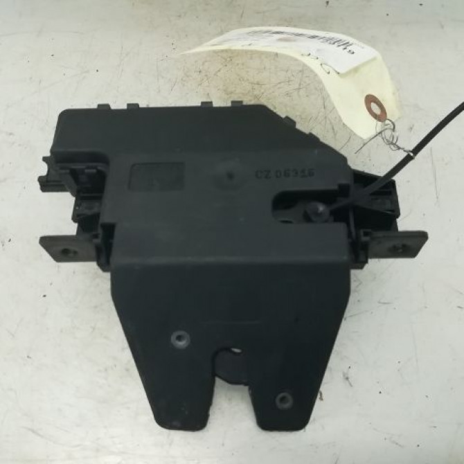 Serrure hayon occasion B.M.W. SERIE 1 I Phase 1 05-2004->12-2006 51247840617 1