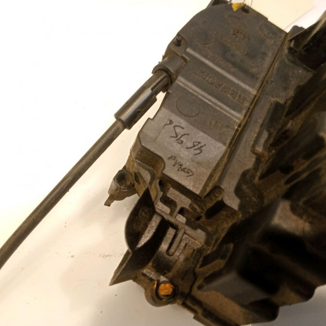 Serrure porte avg occasion RENAULT CLIO III Phase 2 03-2009->12-2014 1.5 DCI 85ch 8200300126 4