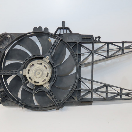 Ventilateur de refroidissement occasion FIAT PUNTO II Phase 2 05-2003->10-2009 1.2i 60ch 51738360