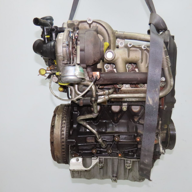 Moteur diesel occasion RENAULT SCENIC II Phase 1 03-2004->09-2006 1.9 DCI 125ch 7701478308 4