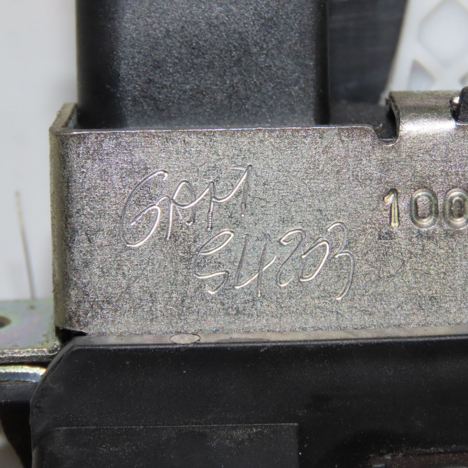 Serrure hayon occasion  5F4827505DVS9 4