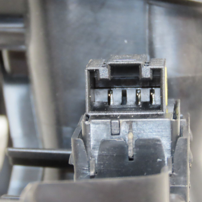 Commande leve-glace porte arrière gauche occasion  5G0959855QWHS 3