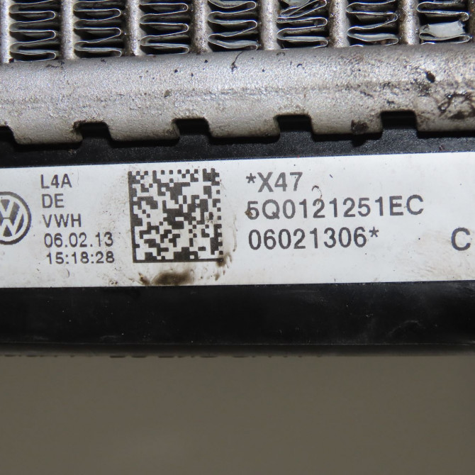 Radiateur occasion  5Q0121251EC 3