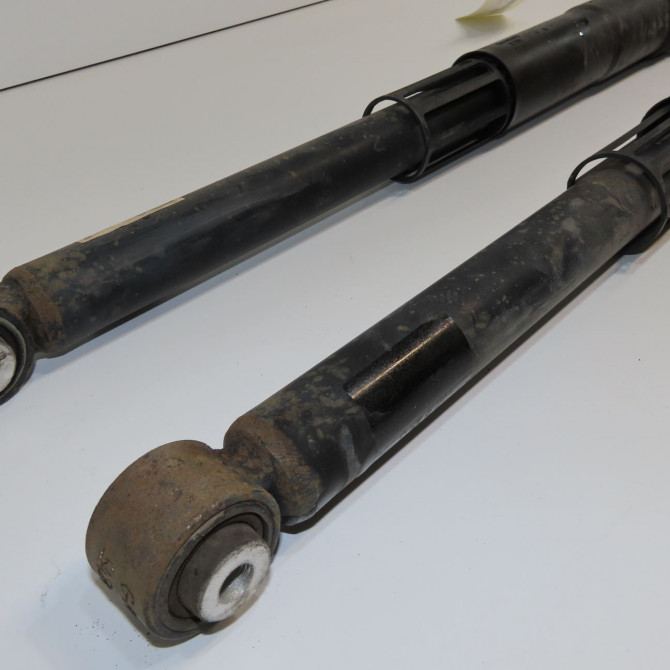 Amortisseur arrière droit occasion  5Q0513049DD 3