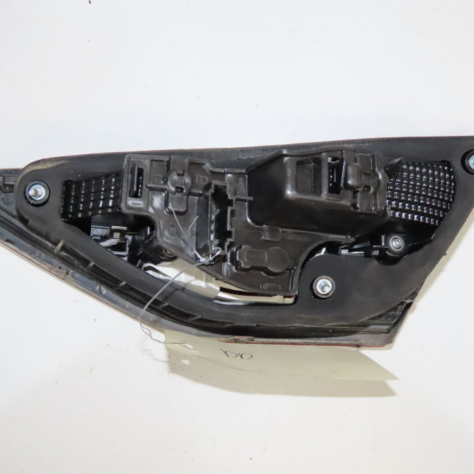 Feu arrière interieur gauche occasion  5F0945093L 2