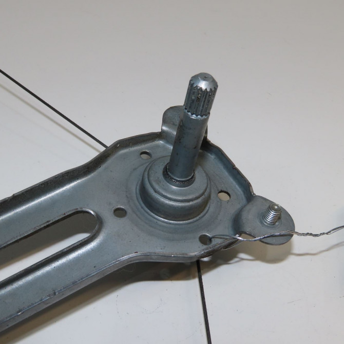 Mécanisme lève-glace avant droit occasion DACIA LOGAN I Phase 2 MVC 10-2008->01-2013 1.5 DCI 85ch 8200800404 3