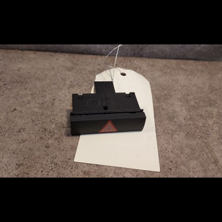 Bouton de warning occasion AUDI A6 III Phase 1 05-2004->10-2008 2.4i V6 180ch 4F0941509