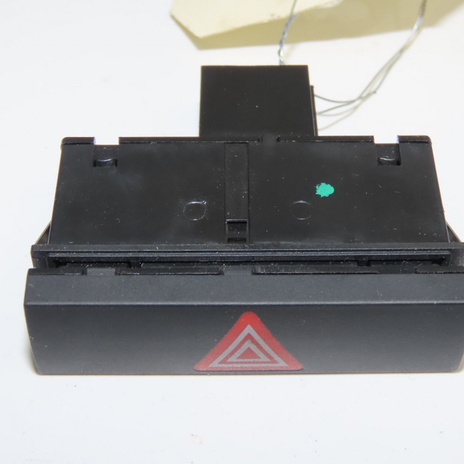 Bouton de warning occasion AUDI A6 III phase 2 10-2008->12-2010 4F0941509 1