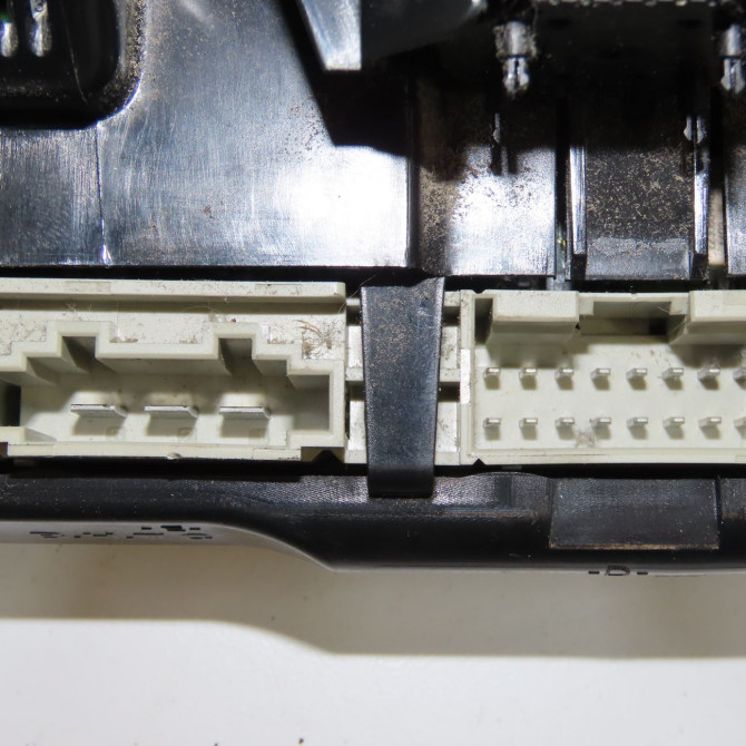 Commande de chauffage occasion AUDI A6 III phase 2 10-2008->12-2010 3