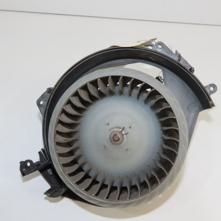 Ventilateur de chauffage occasion AUDI A6 III phase 2 10-2008->12-2010 4F0820020A