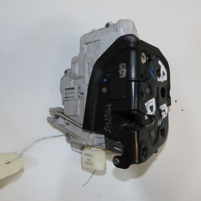 Serrure porte ard occasion AUDI A6 III phase 2 10-2008->12-2010 4F0839016A 1