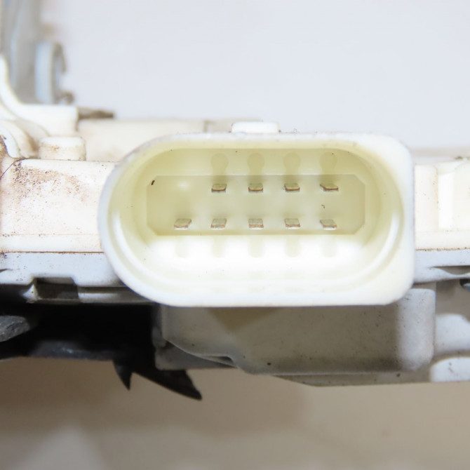 Serrure porte ard occasion AUDI A6 III phase 2 10-2008->12-2010 4F0839016A 3