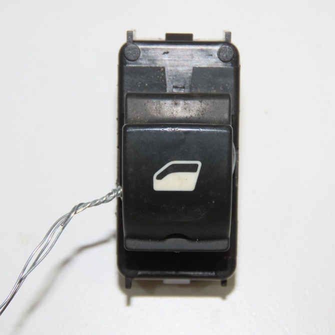 Commande lève-glace porte avant gauche occasion PEUGEOT PARTNER II Phase 3 04-2015->... 1.6 BlueHDI 100ch 98016307ZD 1